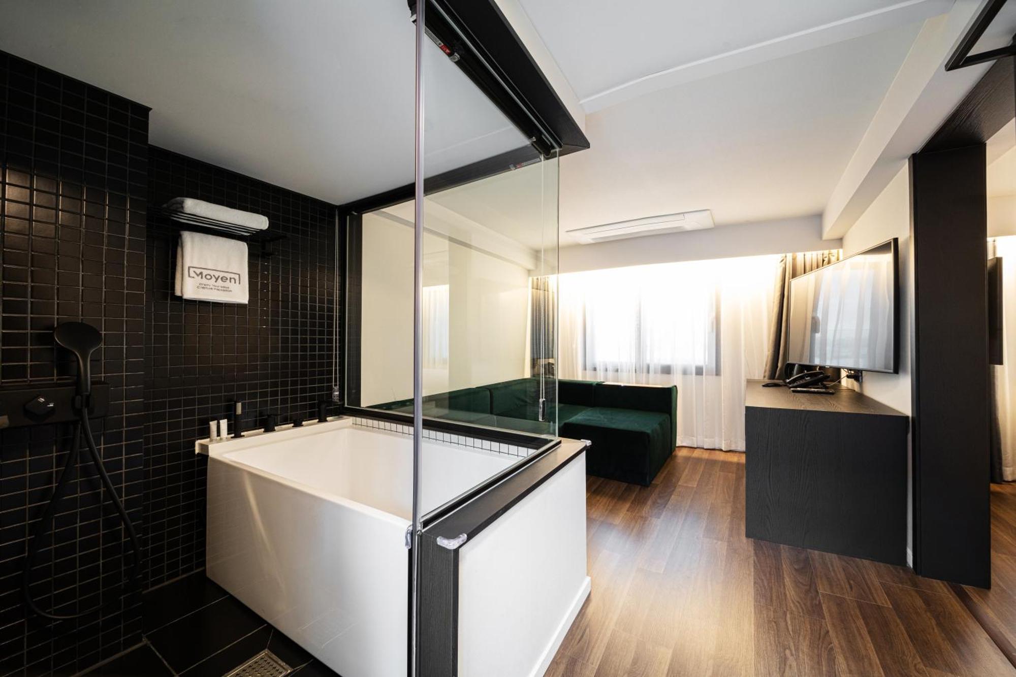 Moyen Hotel Sokcho Exterior photo